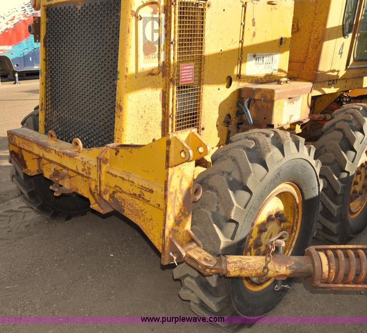 image for item A5749 1976 Caterpillar 120G motor grader