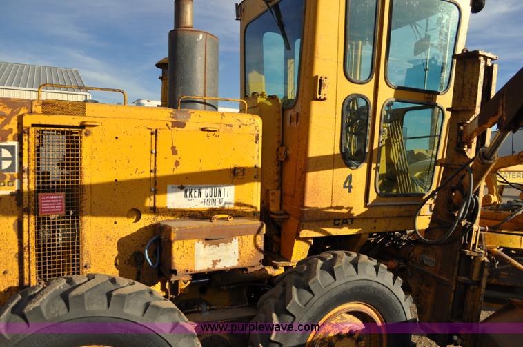 image for item A5749 1976 Caterpillar 120G motor grader