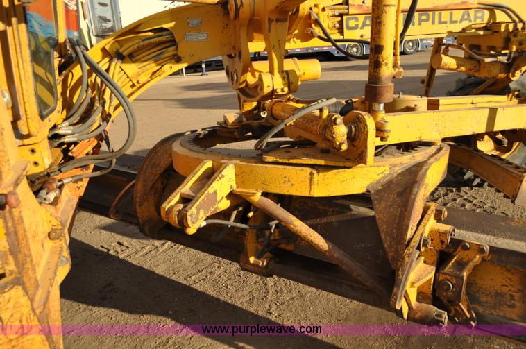 image for item A5749 1976 Caterpillar 120G motor grader