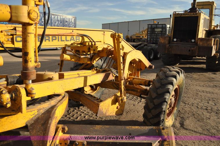 image for item A5749 1976 Caterpillar 120G motor grader