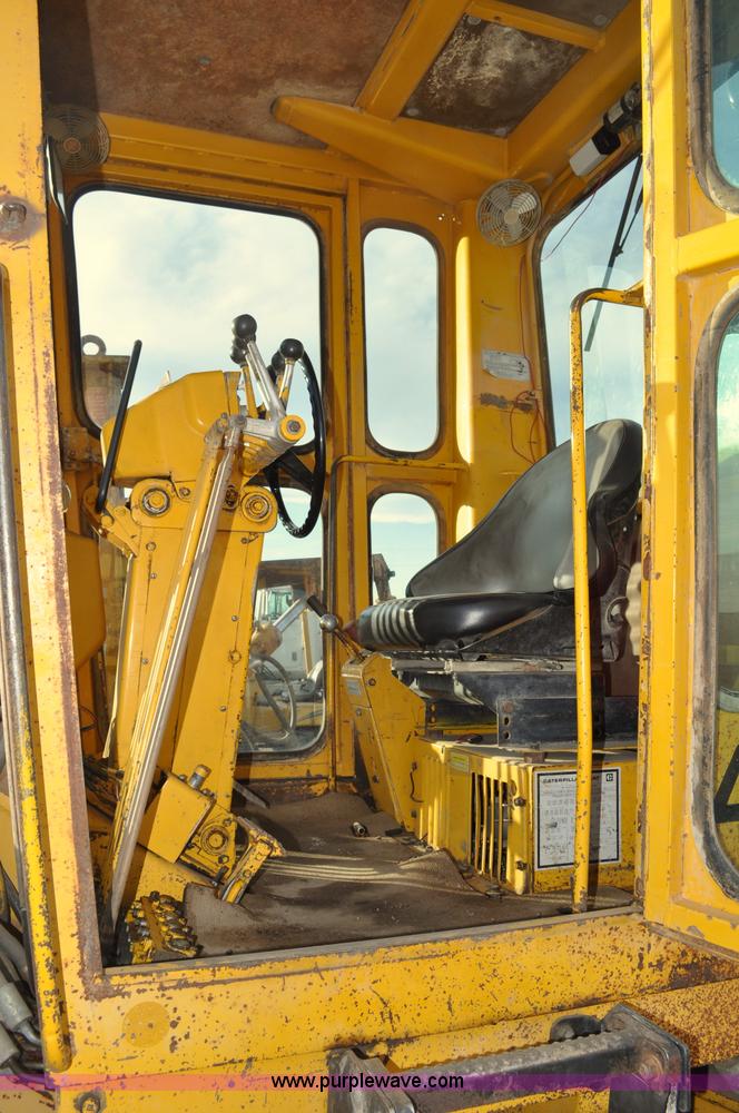 image for item A5749 1976 Caterpillar 120G motor grader