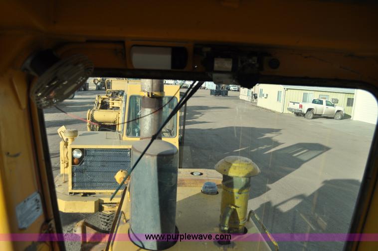 image for item A5749 1976 Caterpillar 120G motor grader