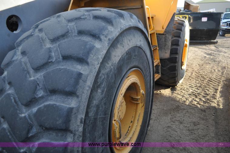 image for item A5750 Volvo L220D wheel loader