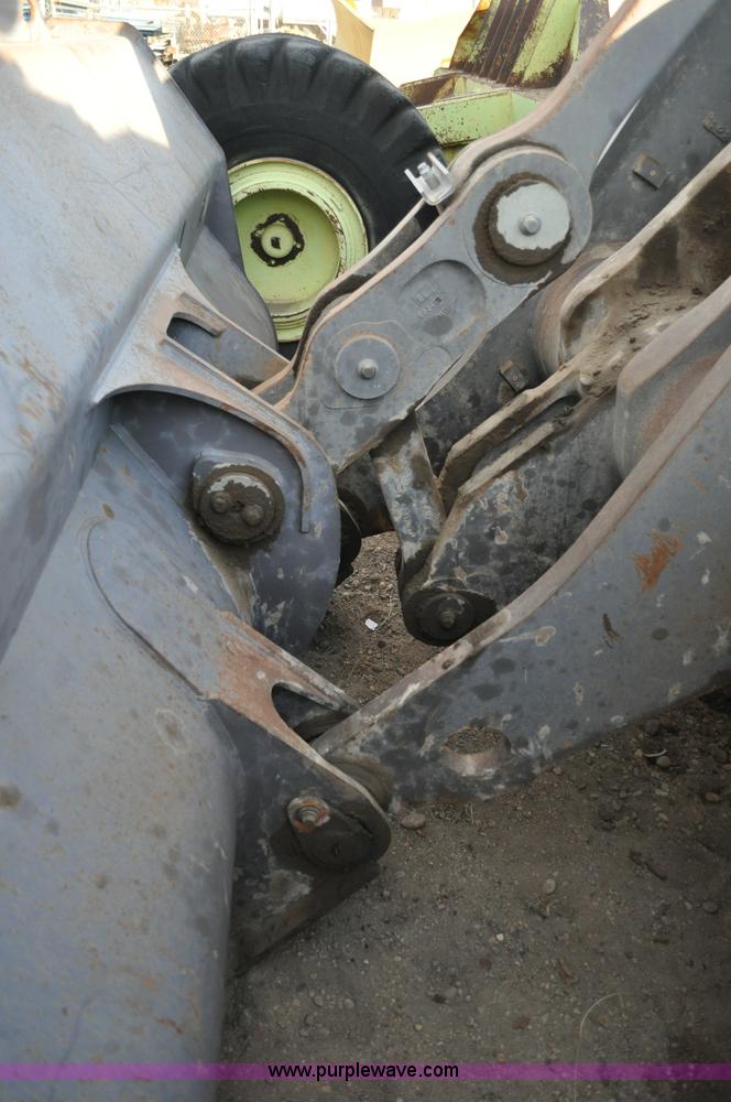 image for item A5750 Volvo L220D wheel loader