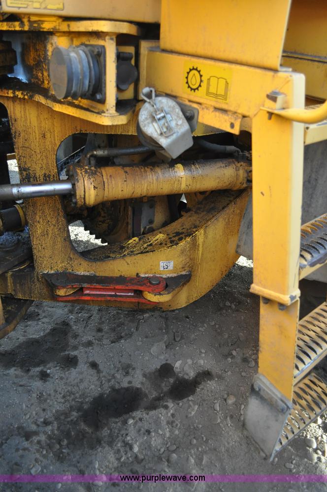 image for item A5750 Volvo L220D wheel loader