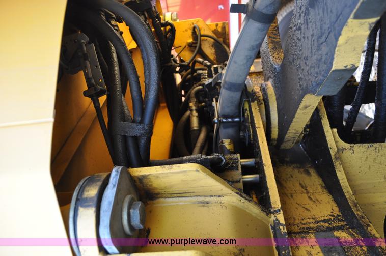 image for item A5750 Volvo L220D wheel loader