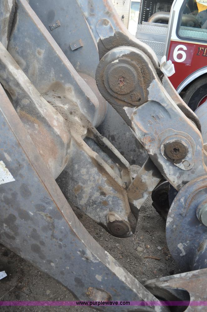 image for item A5750 Volvo L220D wheel loader