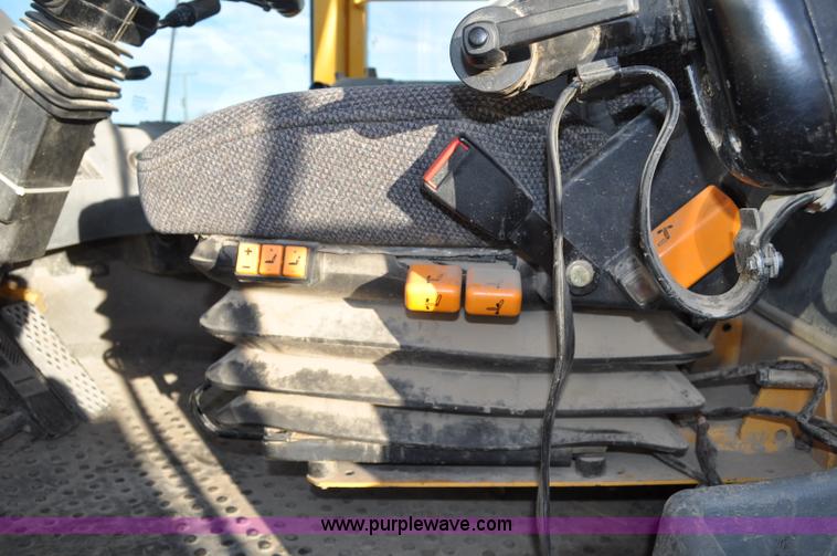 image for item A5750 Volvo L220D wheel loader