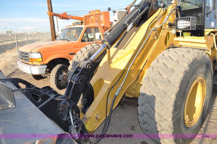 image for item A5751 2005 Caterpillar 930G wheel loader