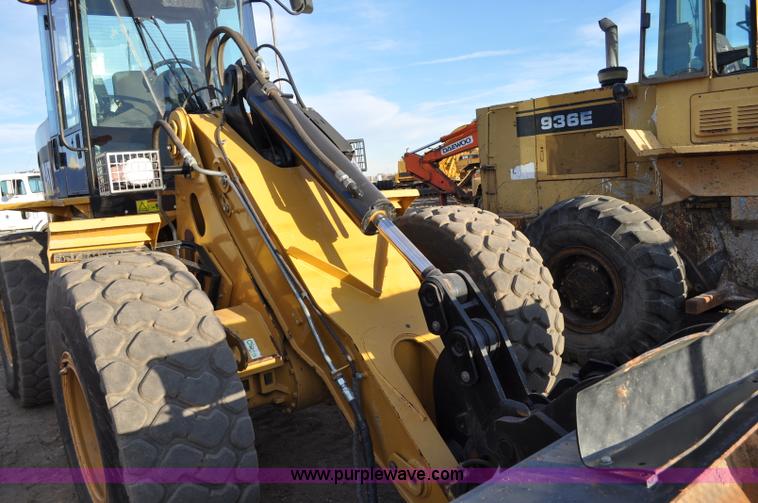 image for item A5751 2005 Caterpillar 930G wheel loader
