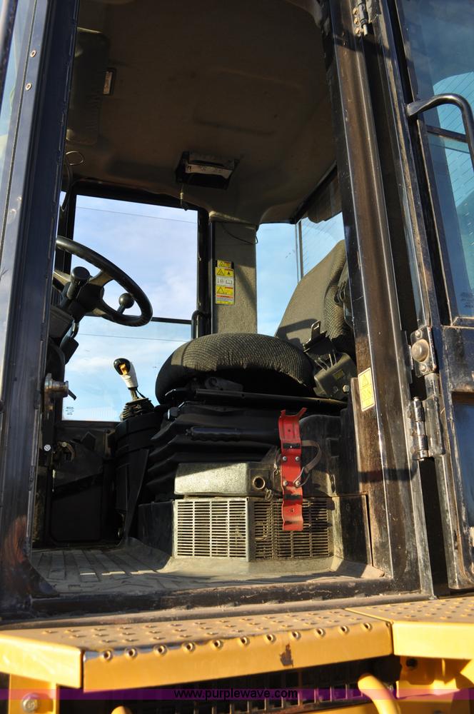 image for item A5751 2005 Caterpillar 930G wheel loader