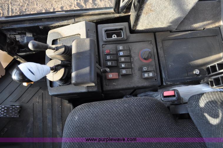 image for item A5751 2005 Caterpillar 930G wheel loader