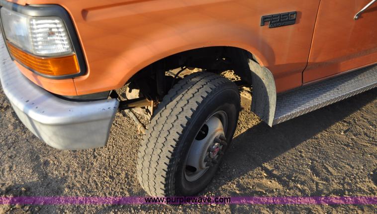image for item A5752 1992 Ford F350 Custom service truck