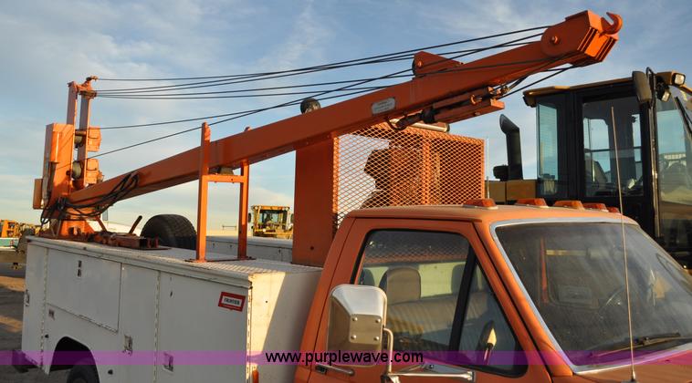 image for item A5752 1992 Ford F350 Custom service truck