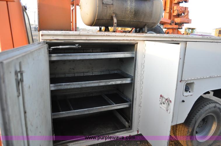 image for item A5752 1992 Ford F350 Custom service truck