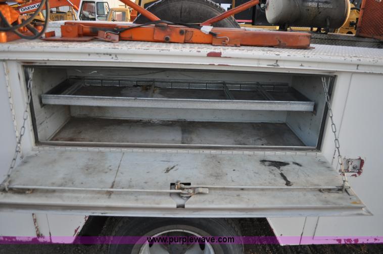 image for item A5752 1992 Ford F350 Custom service truck