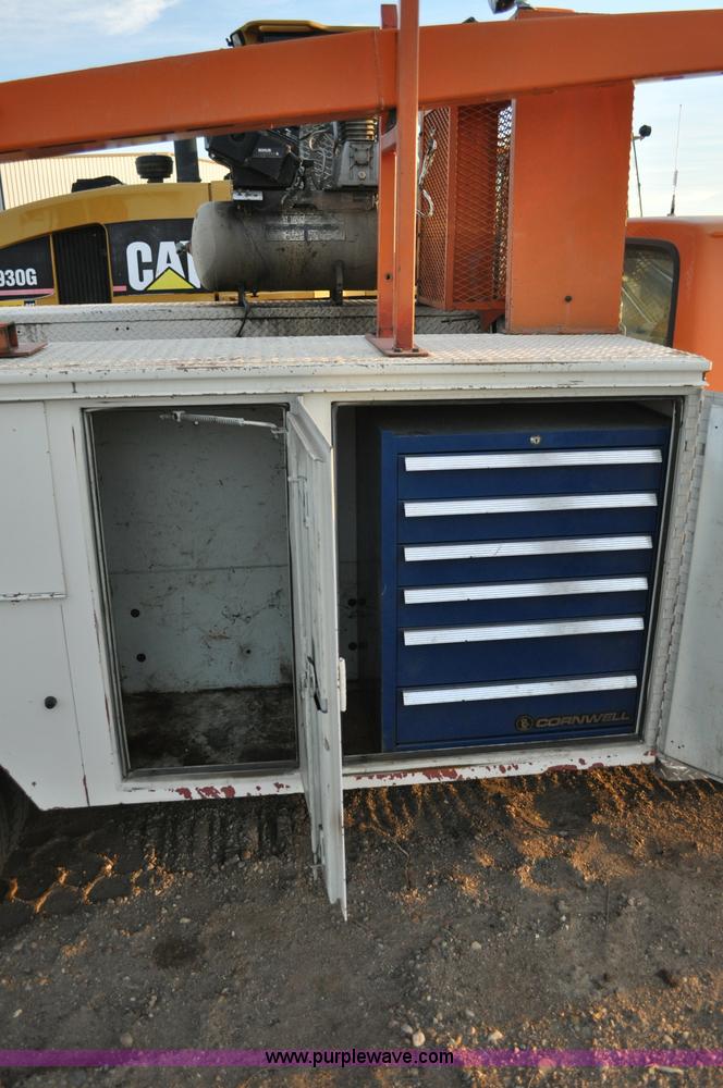 image for item A5752 1992 Ford F350 Custom service truck