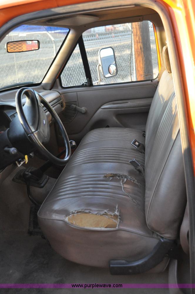 image for item A5752 1992 Ford F350 Custom service truck