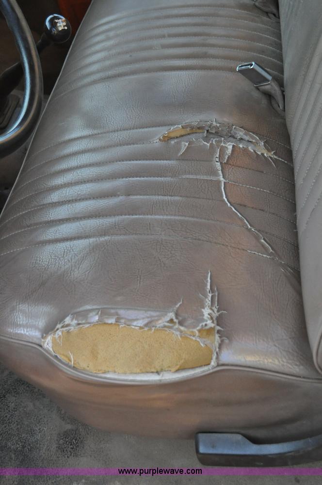 image for item A5752 1992 Ford F350 Custom service truck