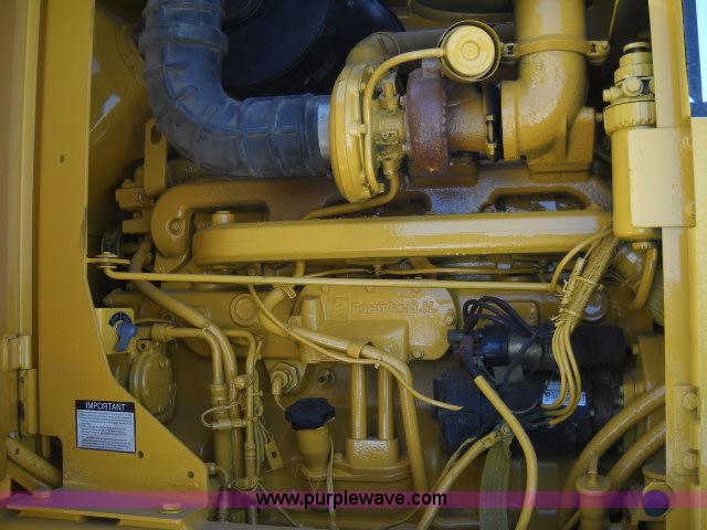 image for item A5753 1998 John Deere 772CH motor grader