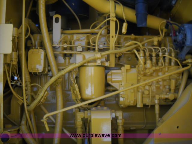 image for item A5753 1998 John Deere 772CH motor grader