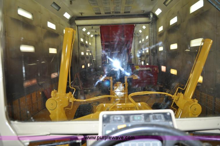 image for item A5753 1998 John Deere 772CH motor grader