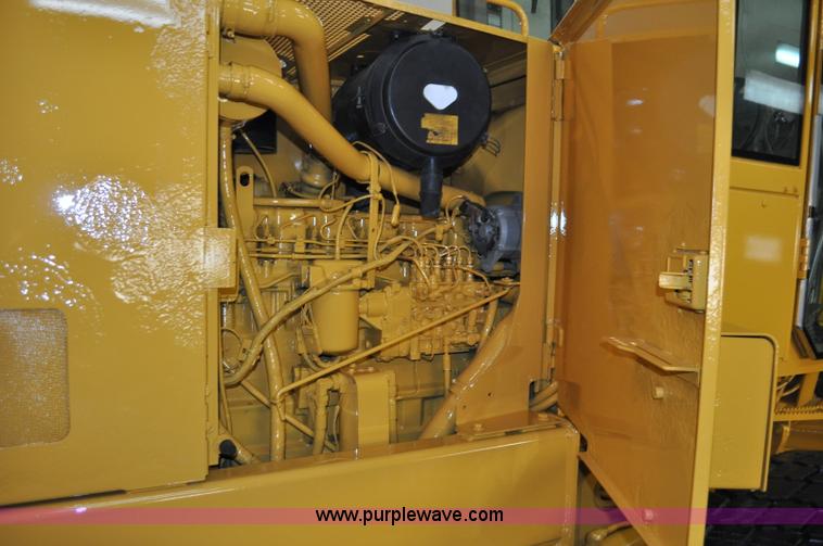 image for item A5753 1998 John Deere 772CH motor grader