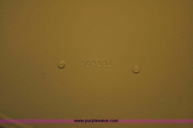 image for item A5753 1998 John Deere 772CH motor grader