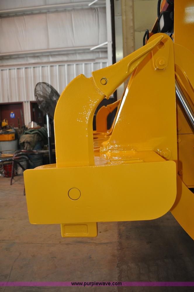 image for item A5753 1998 John Deere 772CH motor grader