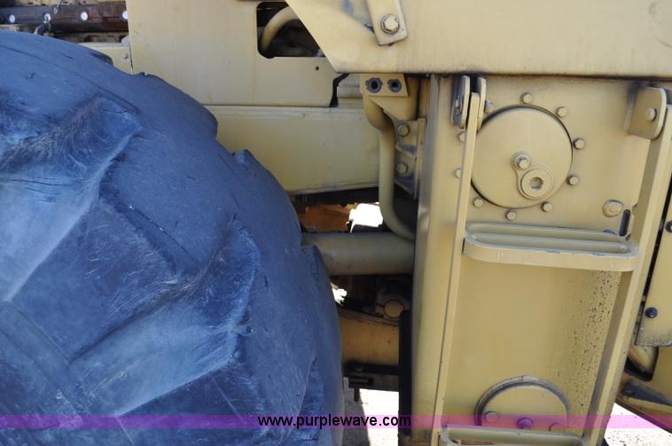 image for item A5754 1977 Caterpillar 980B wheel loader