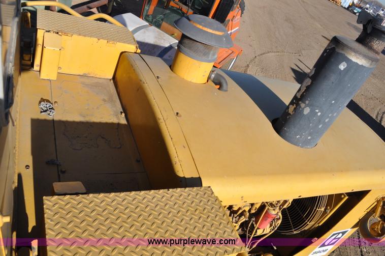 image for item A5754 1977 Caterpillar 980B wheel loader