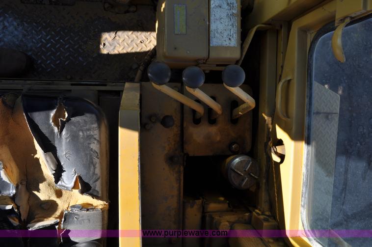 image for item A5754 1977 Caterpillar 980B wheel loader