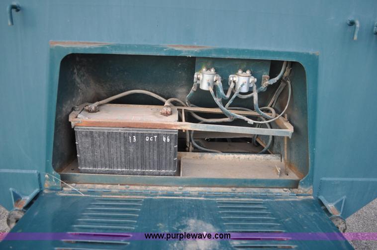 image for item A5755 1991 Westco 22' transfer trailer