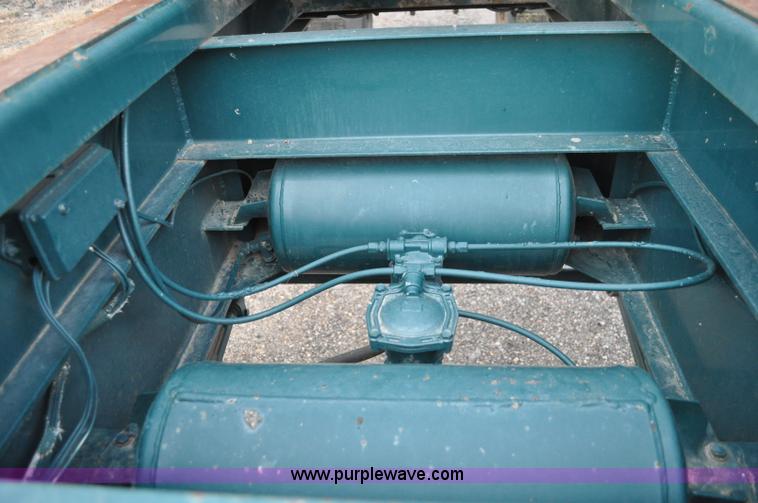 image for item A5755 1991 Westco 22' transfer trailer