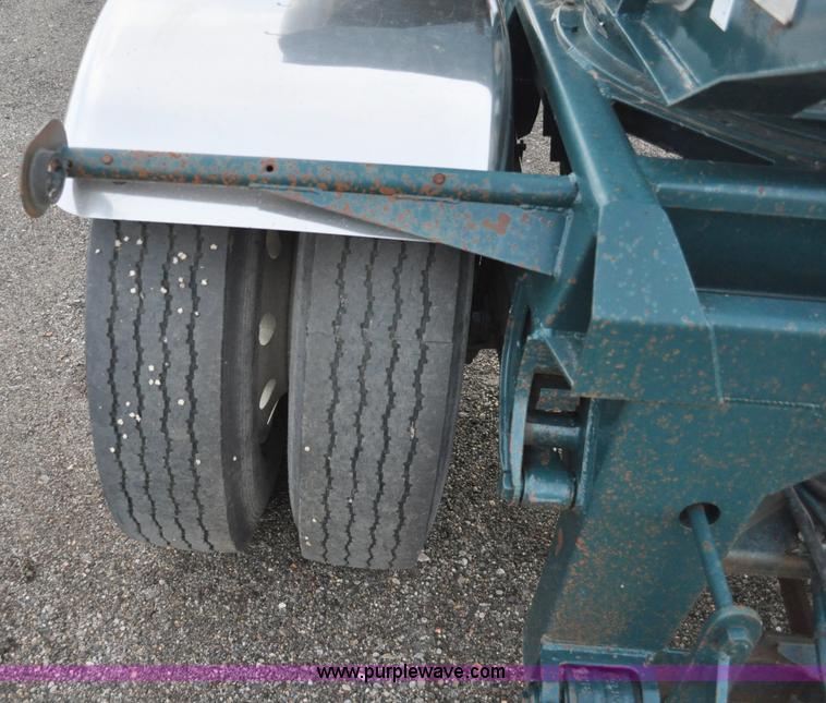 image for item A5756 1991 Westco 25' transfer trailer