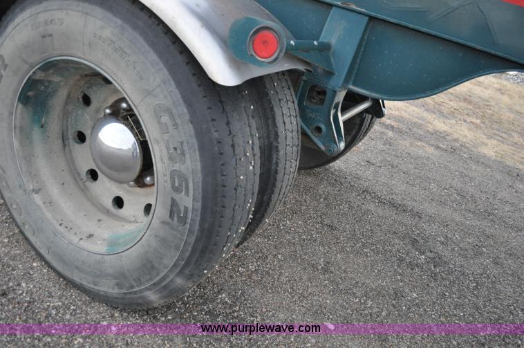 image for item A5756 1991 Westco 25' transfer trailer