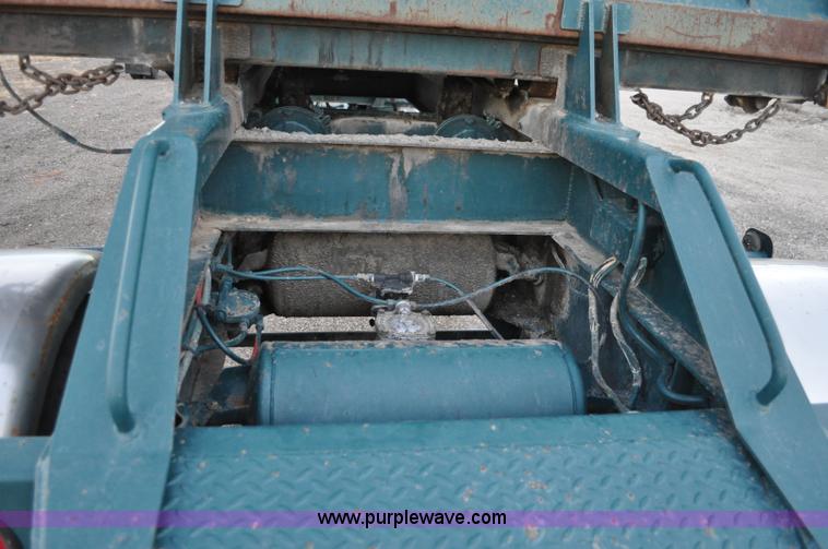 image for item A5756 1991 Westco 25' transfer trailer