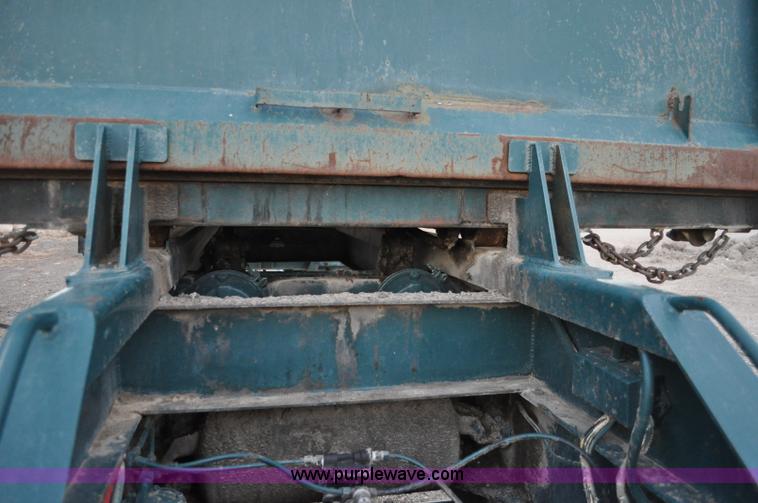 image for item A5756 1991 Westco 25' transfer trailer