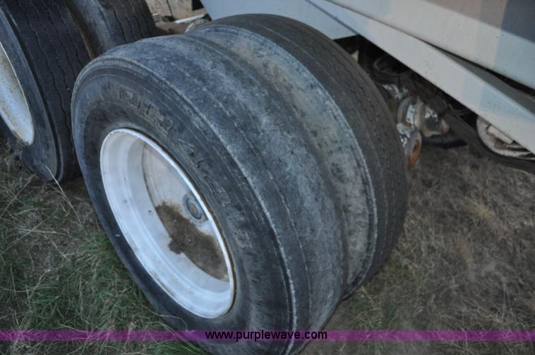 image for item A5757 1999 Western 35' end dump trailer