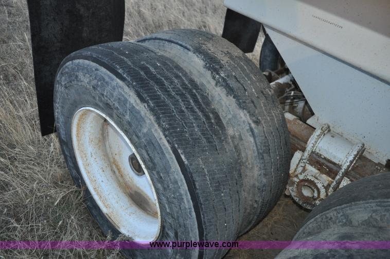 image for item A5757 1999 Western 35' end dump trailer