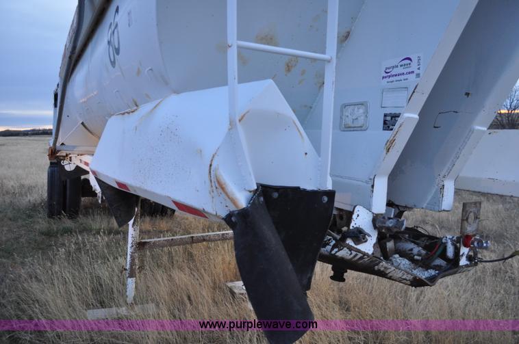 image for item A5757 1999 Western 35' end dump trailer