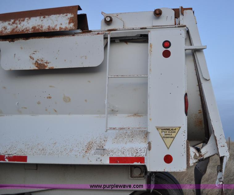 image for item A5757 1999 Western 35' end dump trailer