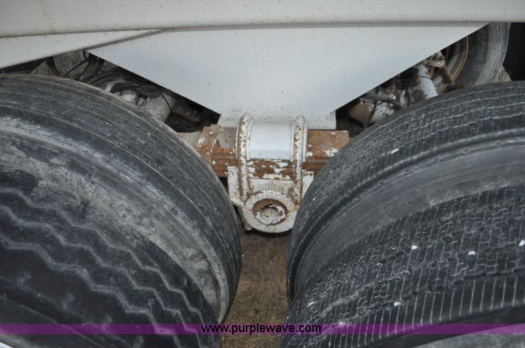 image for item A5757 1999 Western 35' end dump trailer