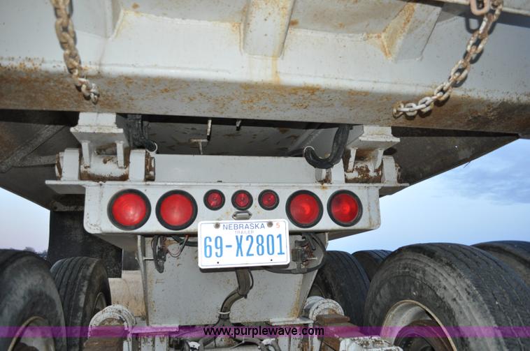 image for item A5757 1999 Western 35' end dump trailer