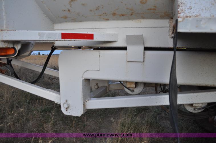 image for item A5757 1999 Western 35' end dump trailer