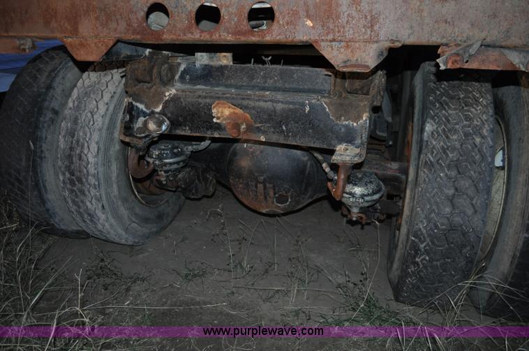 image for item A5758 1979 International F2574 dump truck