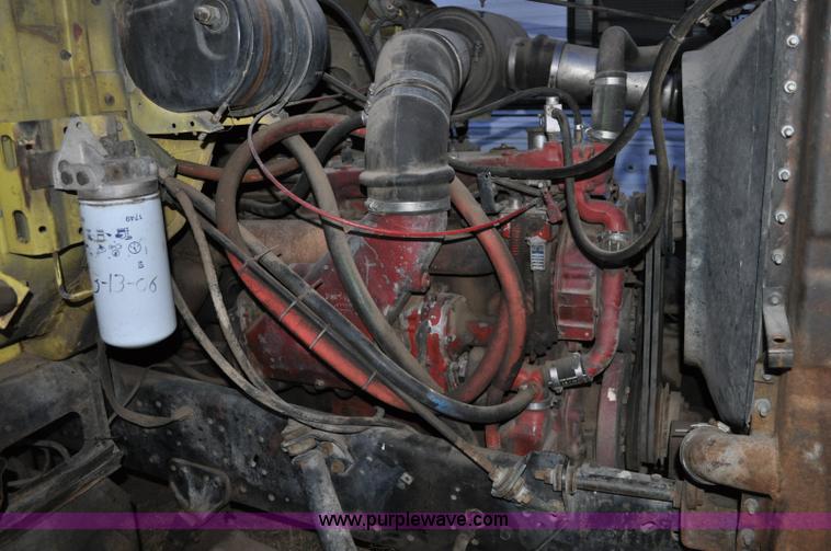 image for item A5758 1979 International F2574 dump truck