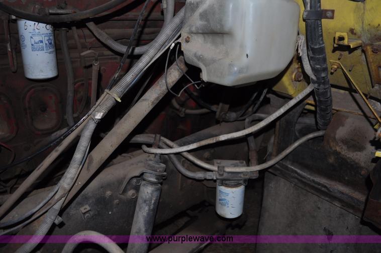 image for item A5758 1979 International F2574 dump truck