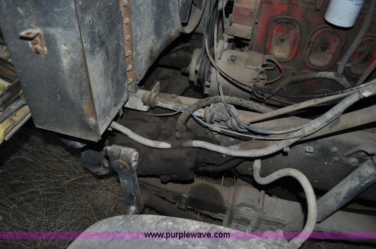 image for item A5758 1979 International F2574 dump truck