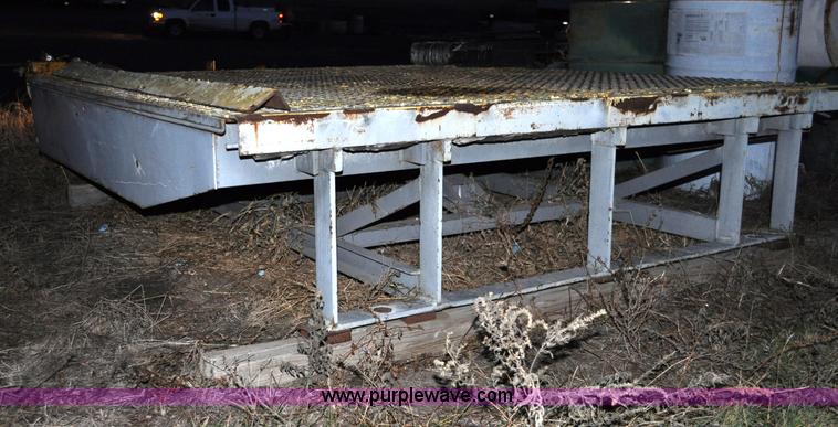 image for item A5759 Rite Hite CY3578 adjustable dock leveler